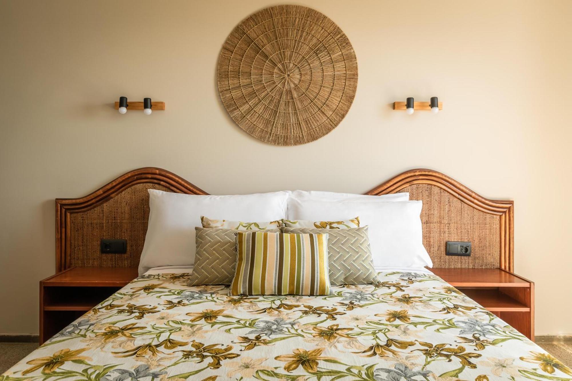 Hotel Cartago Nova By Alegria Malgrat de Mar Luaran gambar