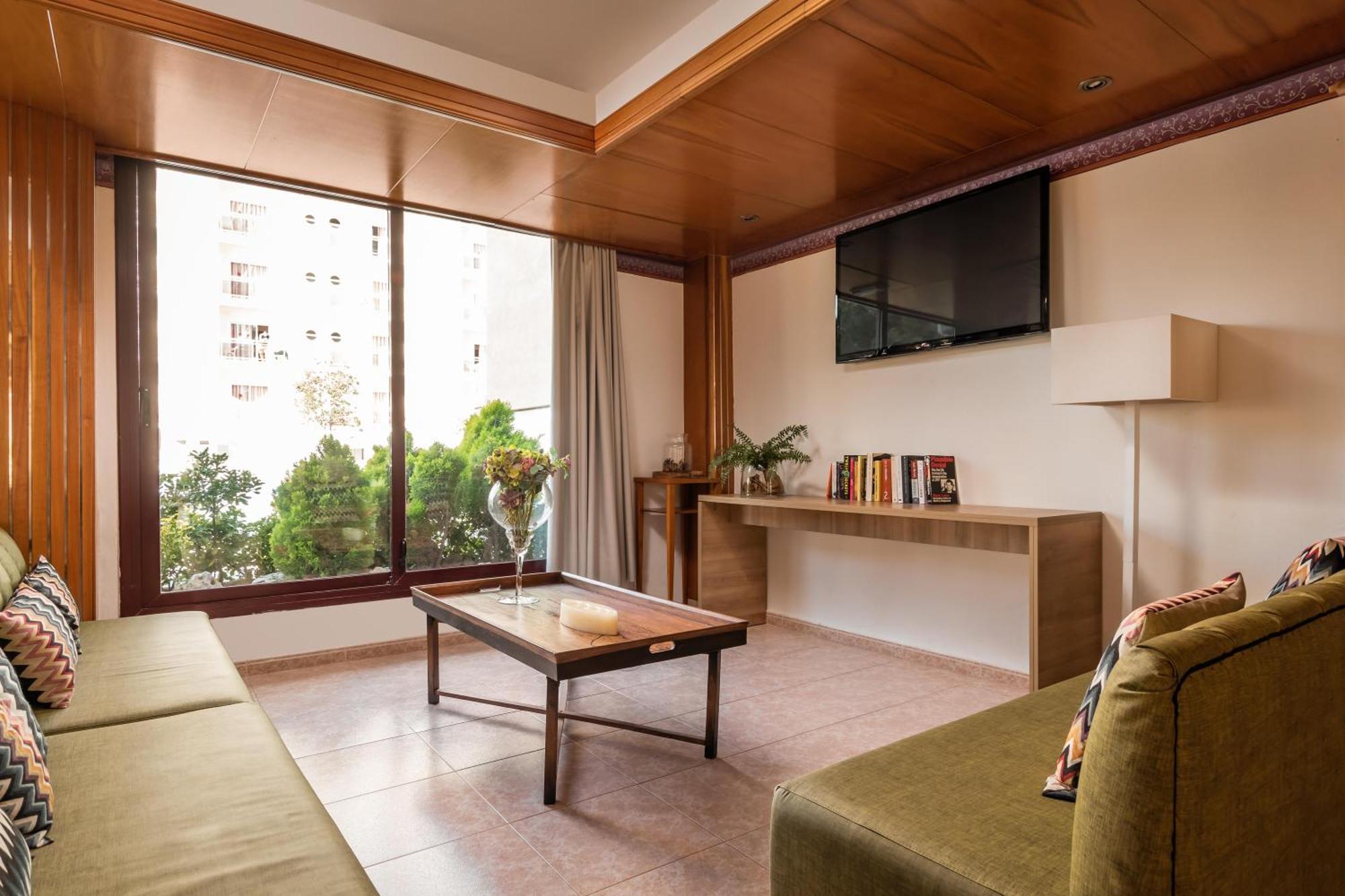 Hotel Cartago Nova By Alegria Malgrat de Mar Luaran gambar