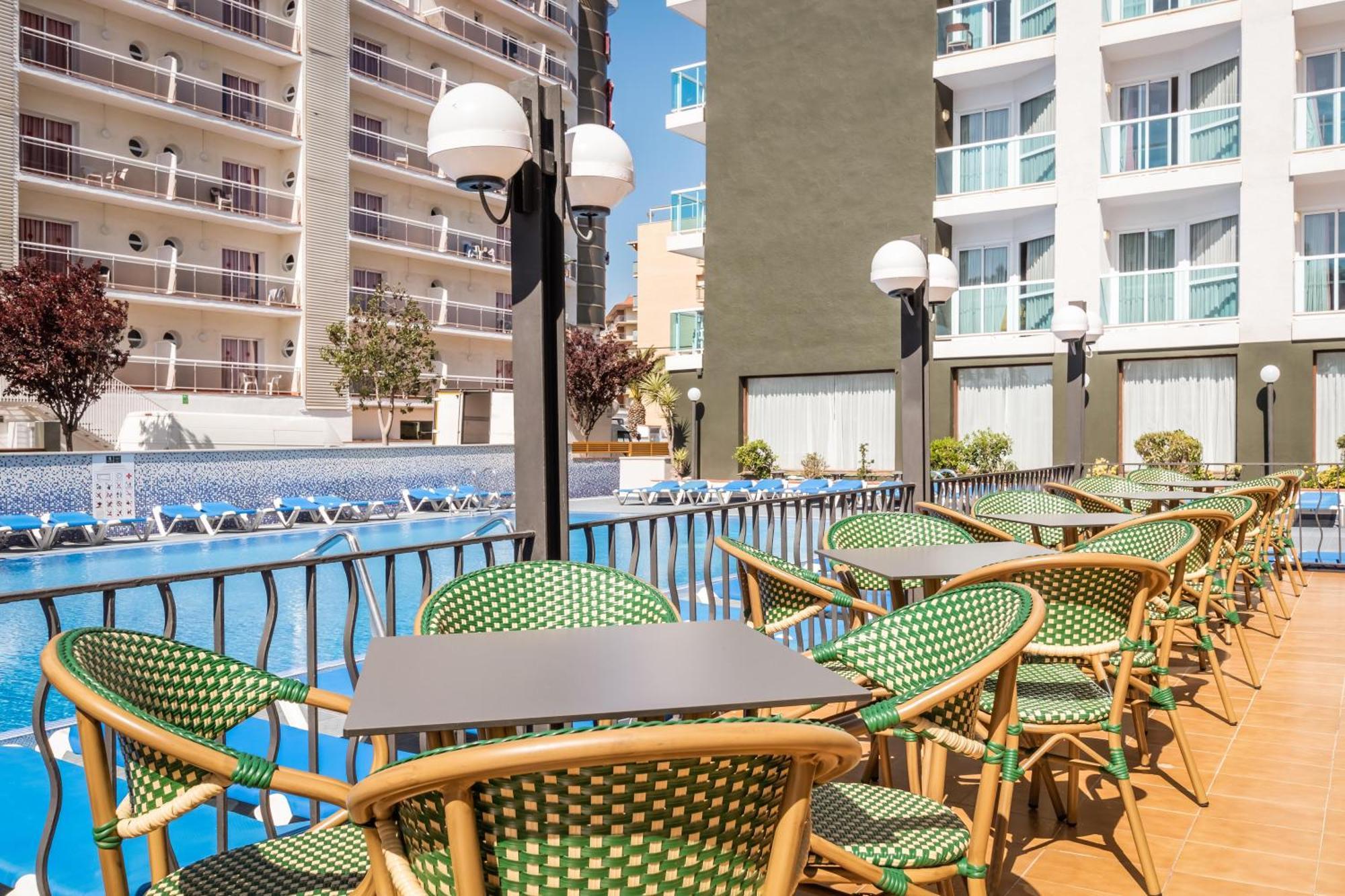 Hotel Cartago Nova By Alegria Malgrat de Mar Luaran gambar