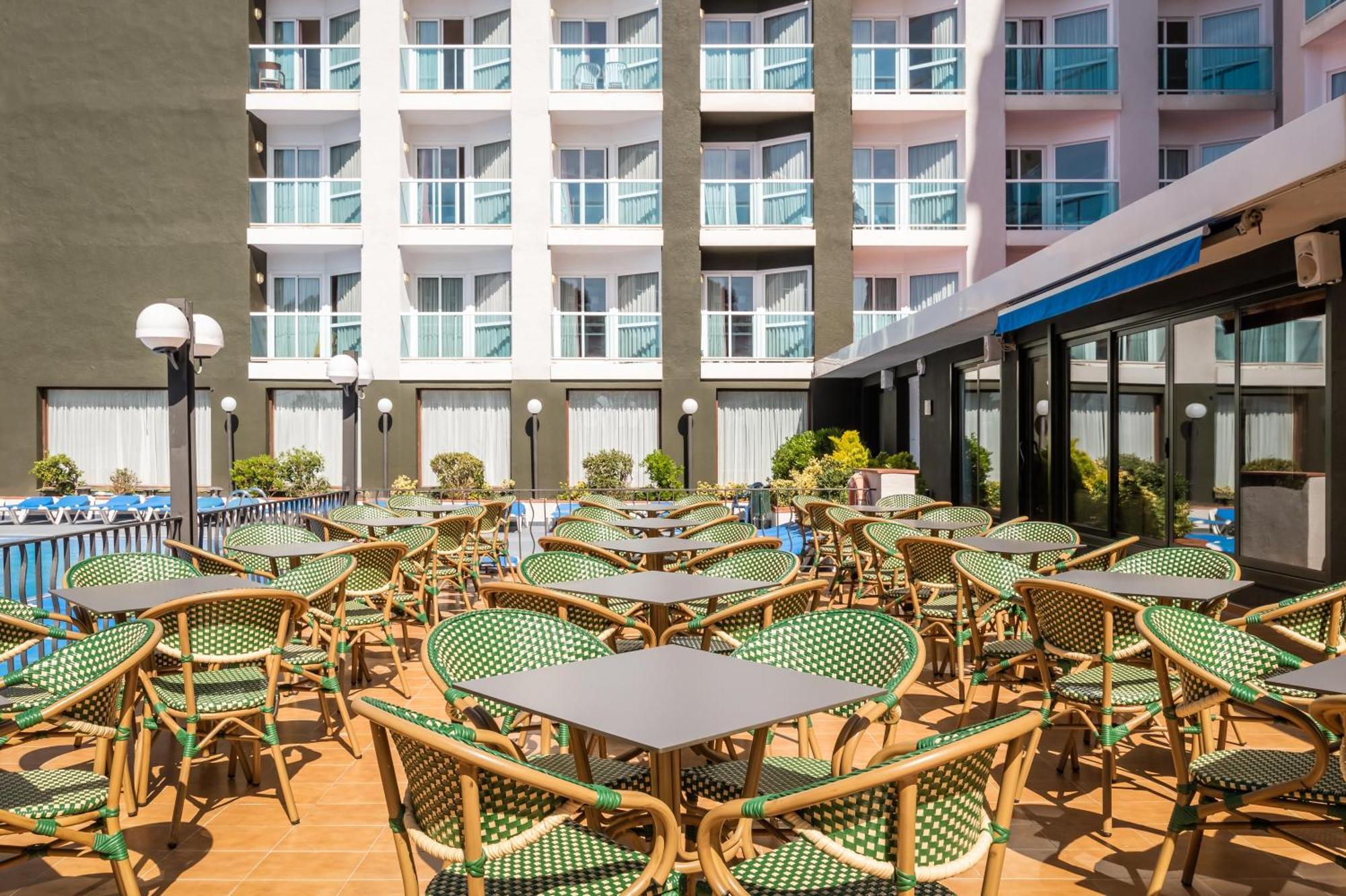 Hotel Cartago Nova By Alegria Malgrat de Mar Luaran gambar