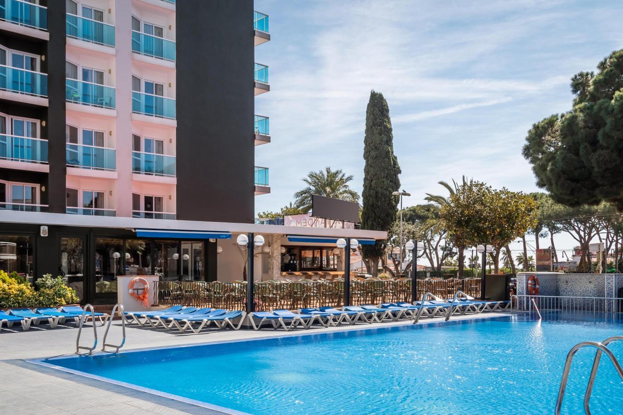 Hotel Cartago Nova By Alegria Malgrat de Mar Luaran gambar