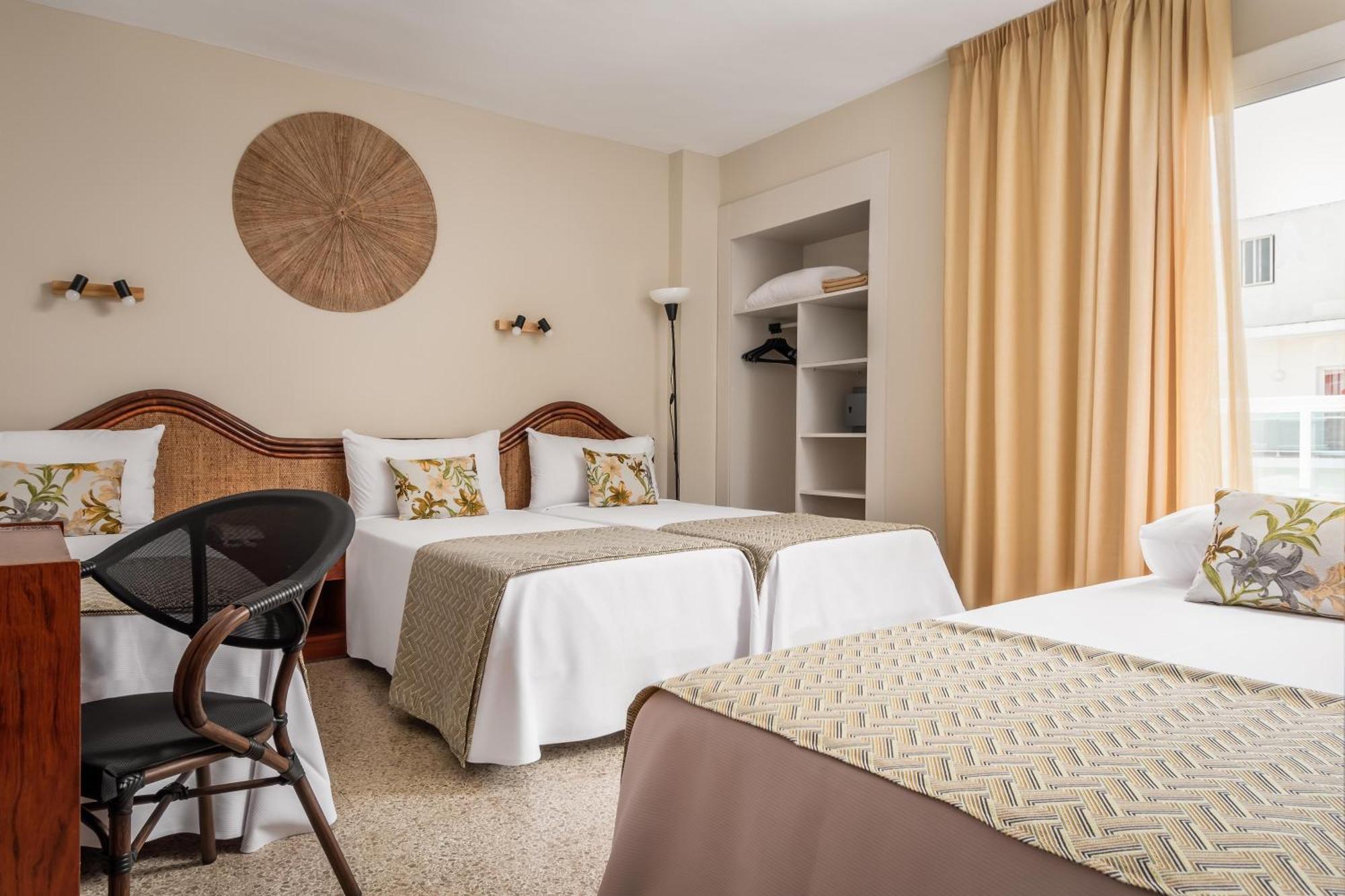 Hotel Cartago Nova By Alegria Malgrat de Mar Luaran gambar