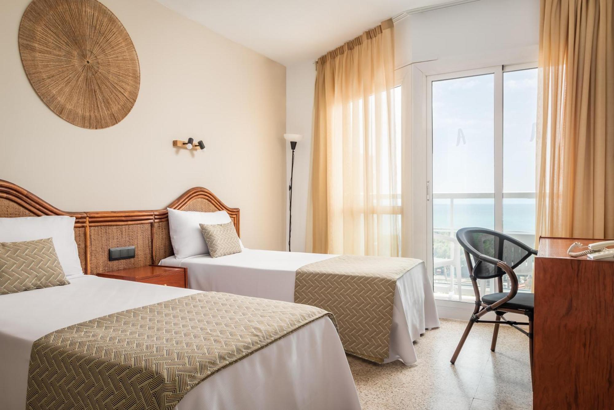 Hotel Cartago Nova By Alegria Malgrat de Mar Luaran gambar