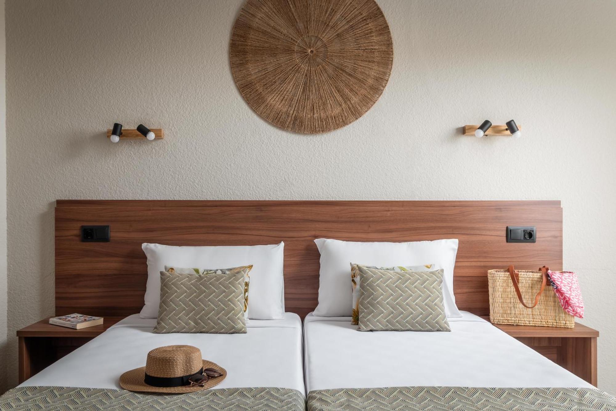 Hotel Cartago Nova By Alegria Malgrat de Mar Luaran gambar