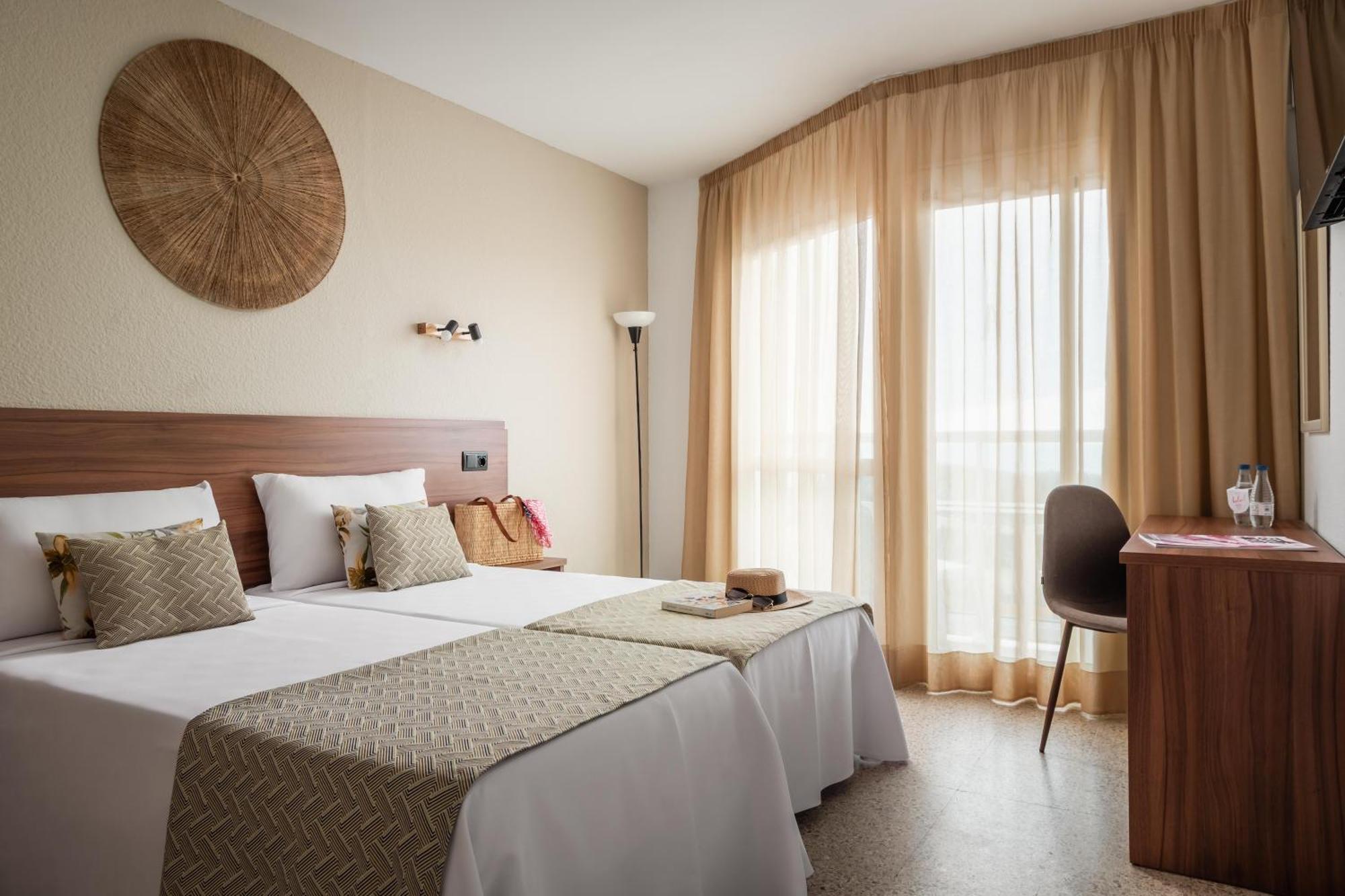 Hotel Cartago Nova By Alegria Malgrat de Mar Luaran gambar